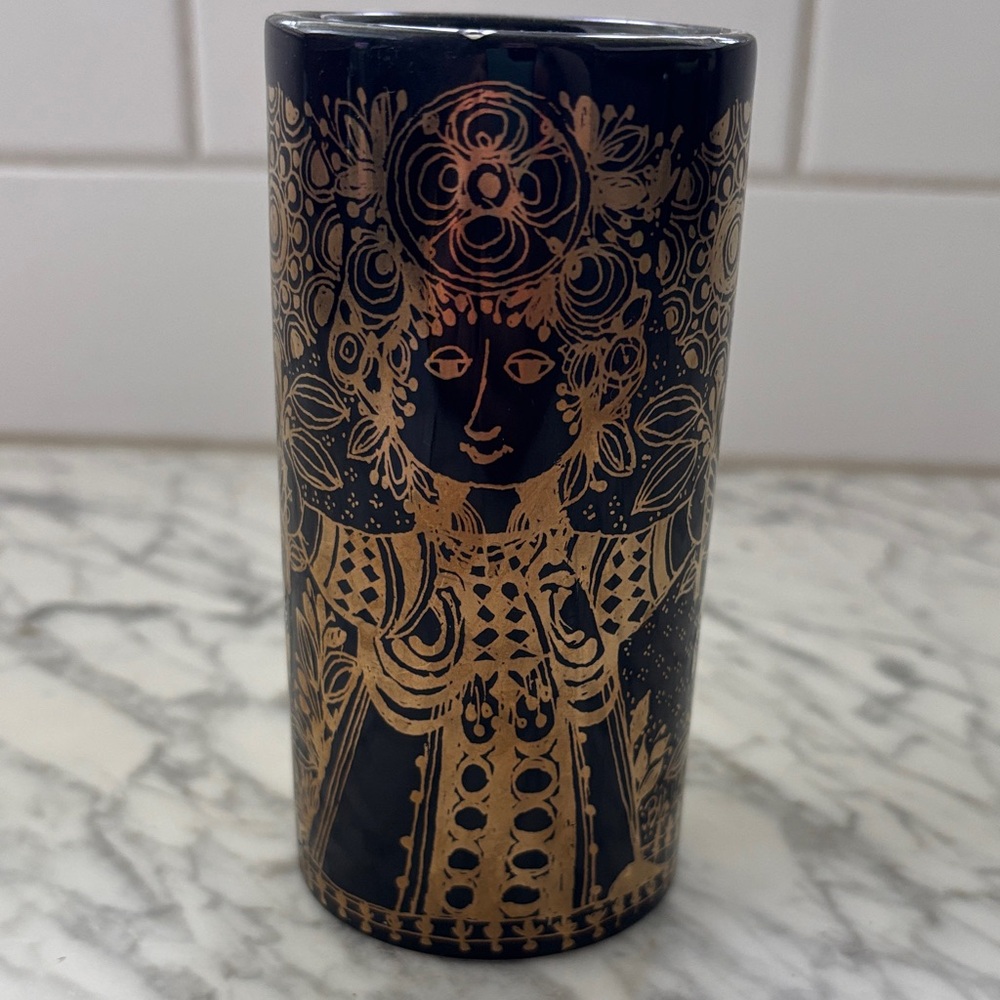 Flora Nymolle Artistic Vase